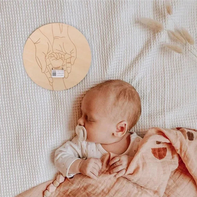 Baby Gift Newborn Engraved Keepsake Holder, Hospital Band Keepsake for Newborn Baby